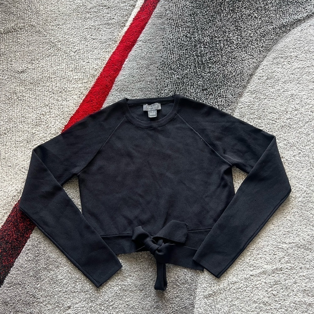 Gracia Black Cropped Tie Long Sleeve Top